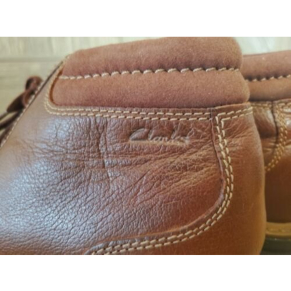 NWOT Clarks Men\'s Rendell Rise Casual Ankle Boots Mahogany Leather US 8.5 main image 4